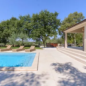 Casa Egi Villa
